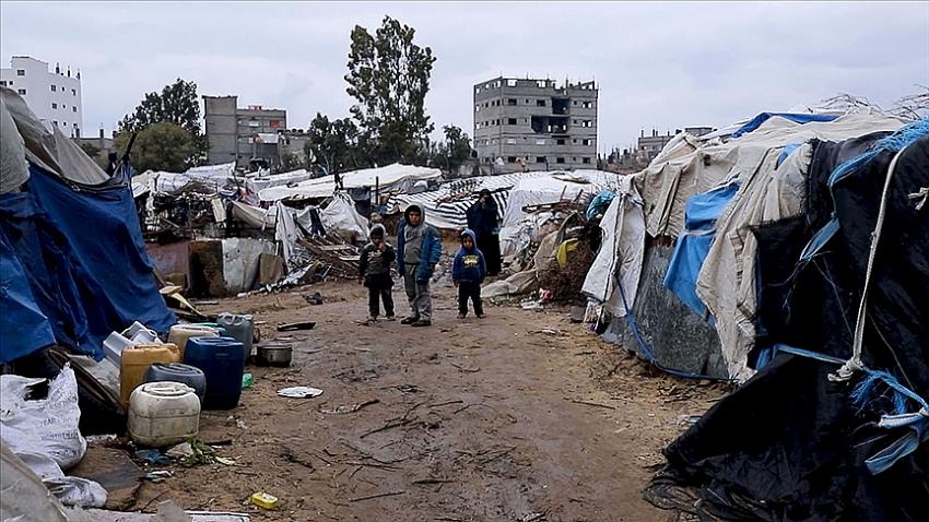 İşgal güçleri çekilmeye başlıyor, tutuklular serbest kalıyor!