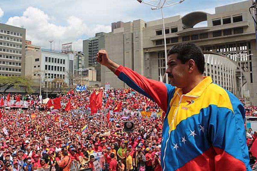 Venezuela'dan ABD'ye karşı gövde gösterisi