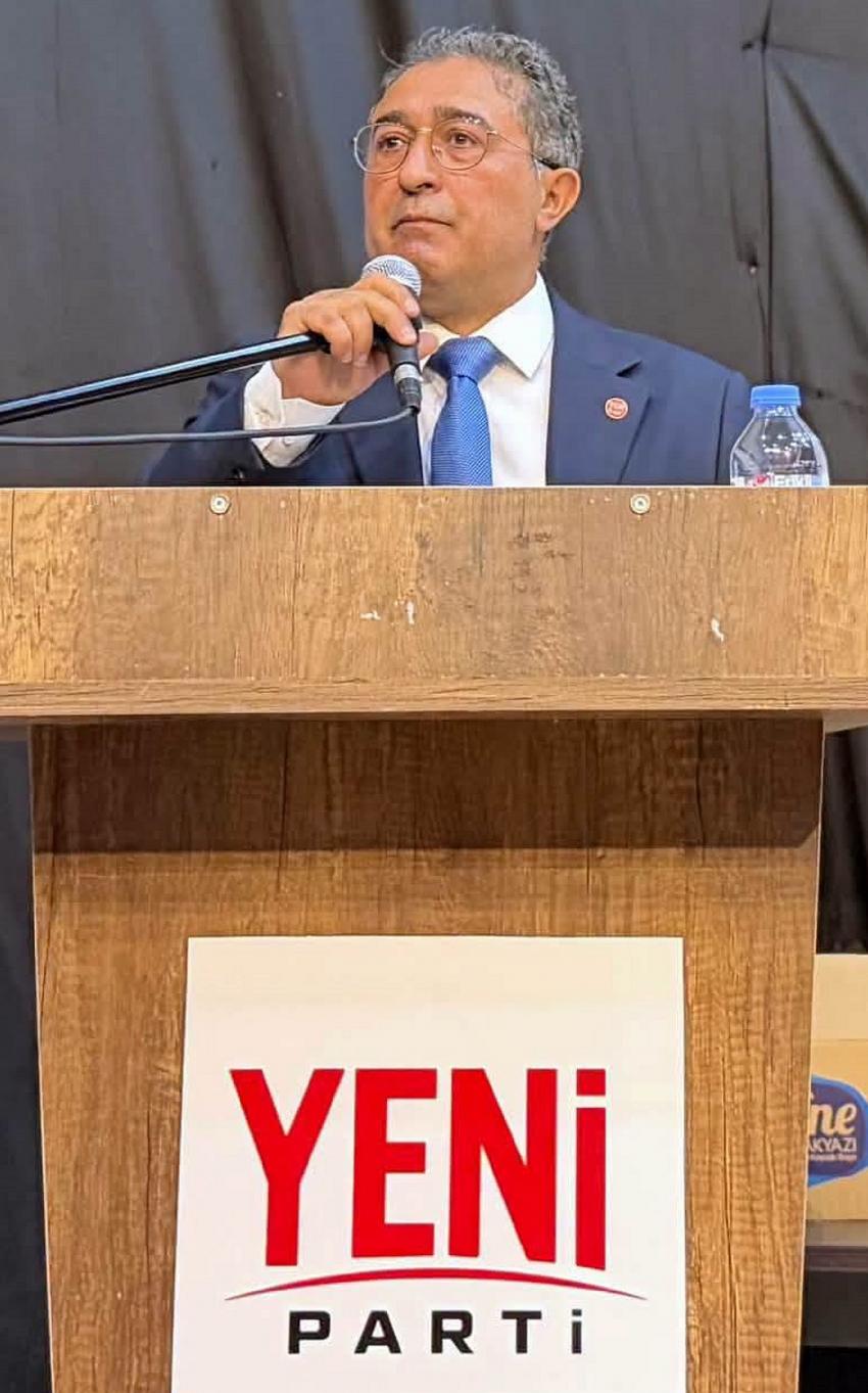 BANDIRMA YENİ PARTİ KURUCU BAŞKANI MEHMET ATAK  BÜYÜK OY FARKIYLA İLÇE BAŞKANI SEÇİLDİ