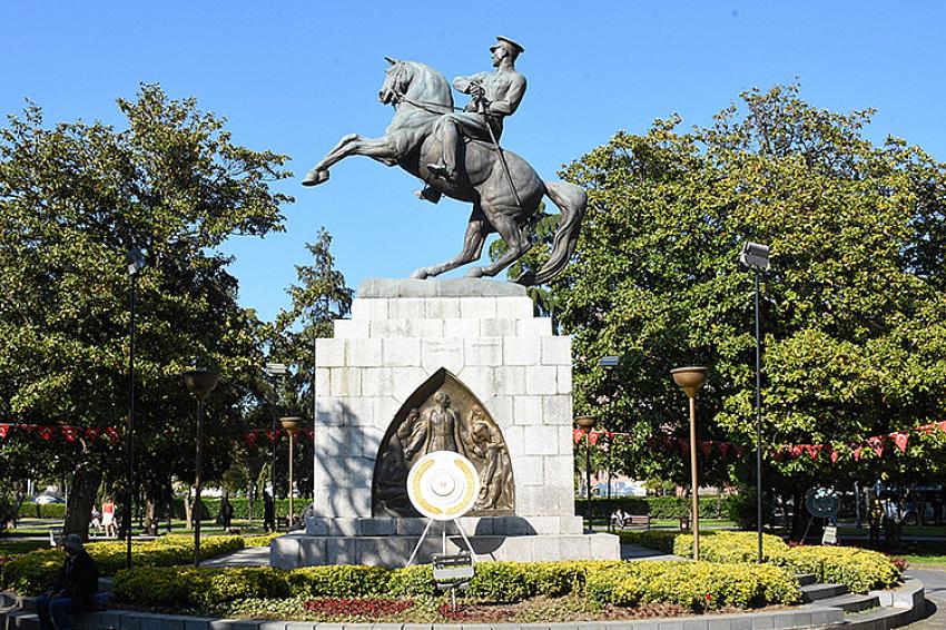 Atatürk, kurtuluş meşalesini 106 yıl önce Samsun'da yaktı