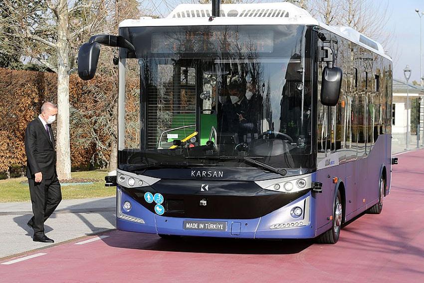 Dünyaya Türk imzası:Sürücüsüz elektrikli otobüs.!