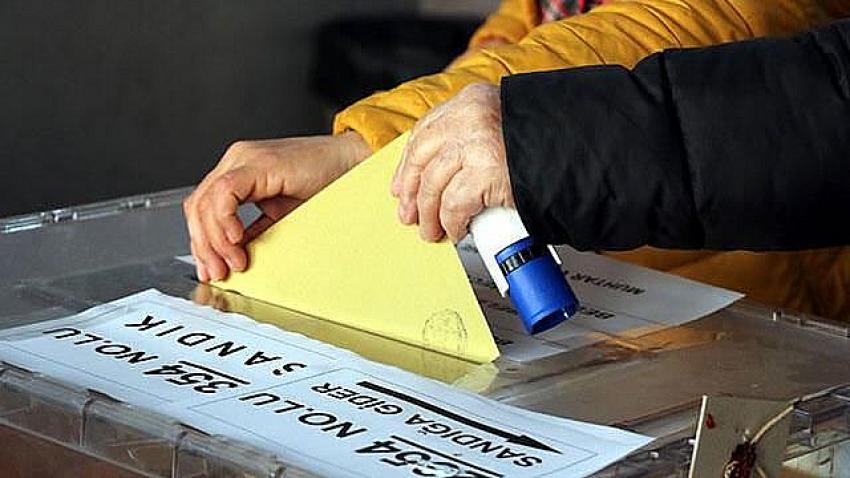 Yurt dışındaki 471 bin 734 seçmen Cumhurbaşkanı seçimi ikinci turu için oy kullandı