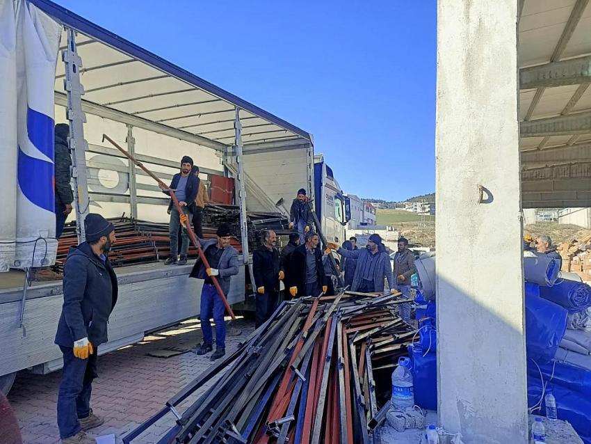 Bandırma Belediyesi’nden 50 Adet Büyük Boy Çadır