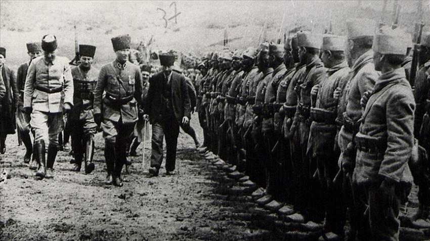 Tam bağımsızlık için bugün de mevzideyiz! Teslimiyet değil taarruz