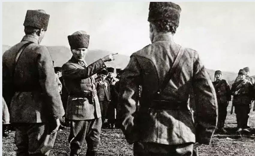 ATA'NIN YOLU