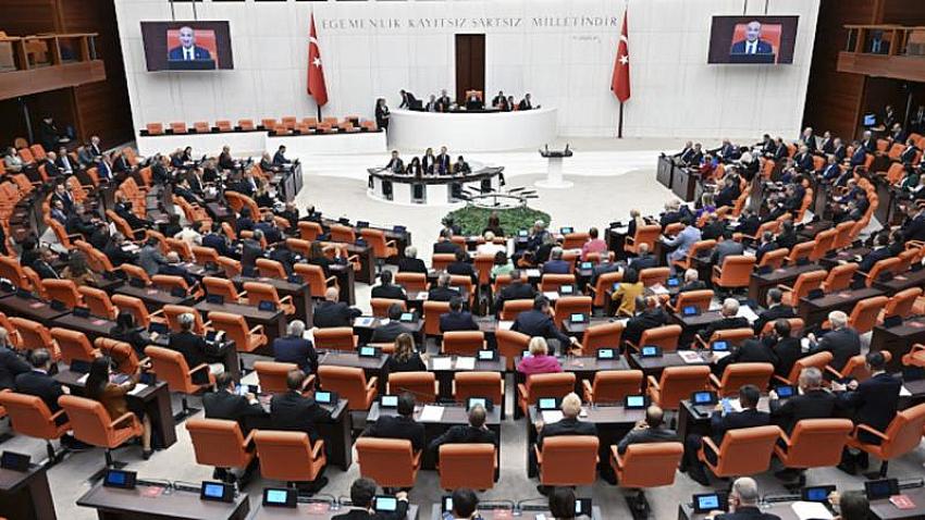 Lübnan ve Orta Afrika tezkereleri Meclis'ten geçti