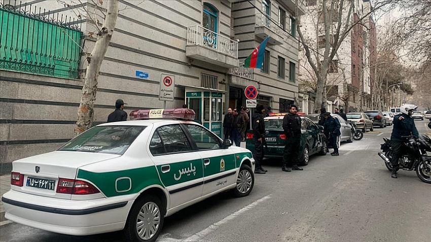 Azerbaycan'ın Tahran Büyükelçiliğine düzenlenen silahlı saldırı