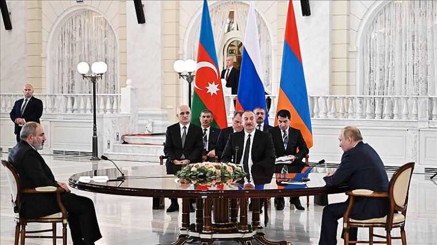 Azerbaycan ve Ermenistan güç kullanmaktan kaçınma ve sorunları çözme konusunda anlaştı