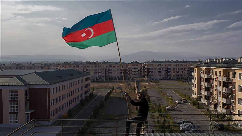 AIzerbaycan-Karabağ'a düzenli otobüs seferleri başlıyor